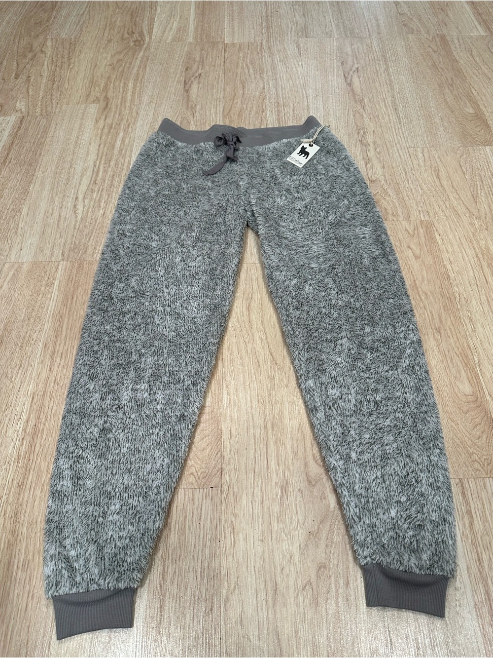 Women’s Cozy Grey Fleece Jogger Pants by P. J. Salvage Size M
